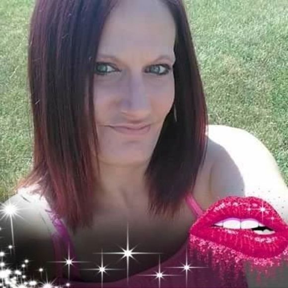 Meet your Posher, Lacey - Picture 1 of 1